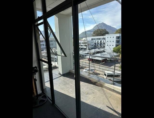 2 BEDROOM PROPERTY TO RENT IN STELLENBOSCH CENTRAL